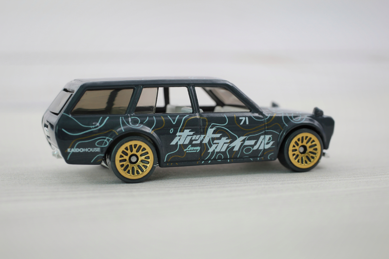 Illustration for article titled Speed Blur Datsun 510 Wagon